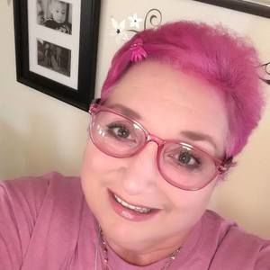 Meet your Posher, Deborah